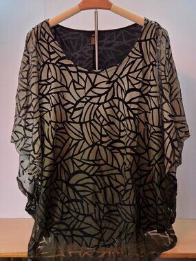Leebe Two-Tone Sheer Flowy Layered Leaf Print Olive Green/Black Top w/Lining, 3X